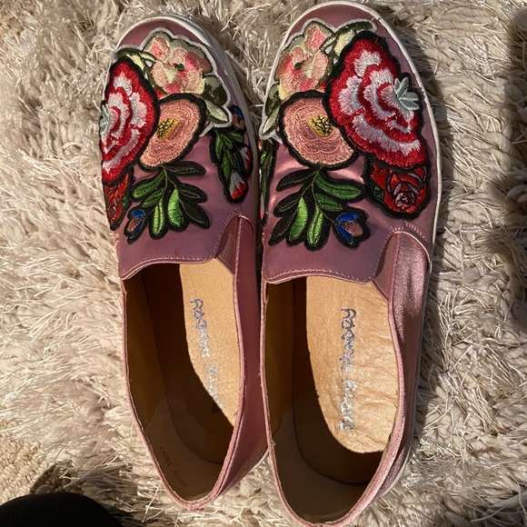 Shoes *BUNDLE DEAL* - Picture 2 of 2